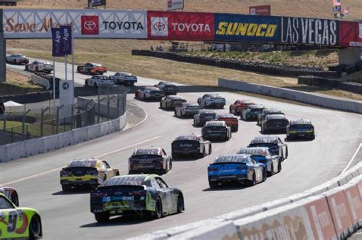 Do NASCAR drivers get paid a salary?