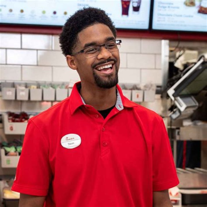 How much does Chick-Fil-A manager makes?