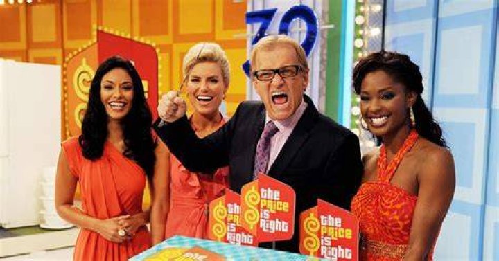 How much does Rachel on Price is Right earn?
