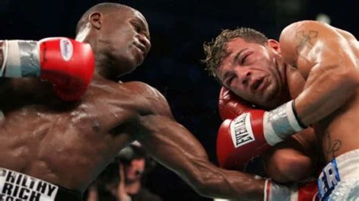 How much money did Floyd Mayweather make against Arturo Gatti?