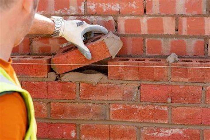 Is bricklaying good money in Australia?