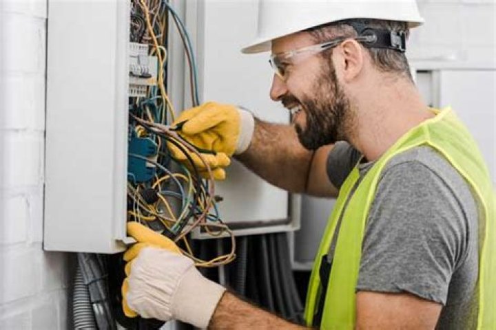 Is electrician stressful job?