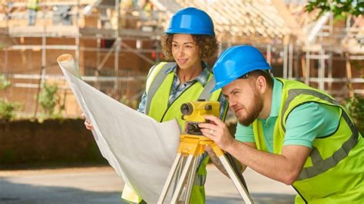 What are the working conditions of a surveyor?