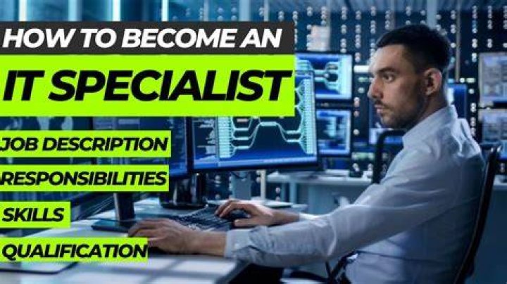 What does an IT systems specialist do?